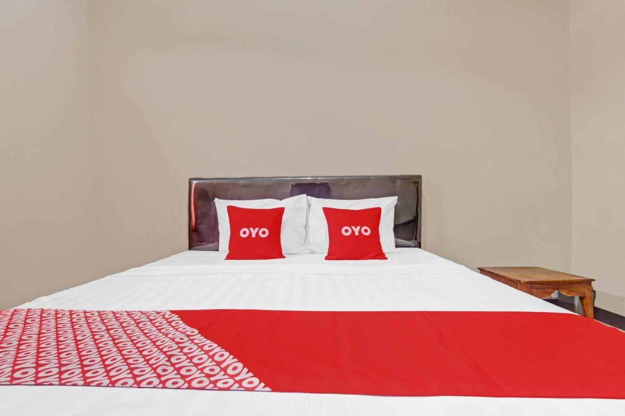 Oyo 90796 Hotel Mulya Indah Tambakmulya Екстериор снимка