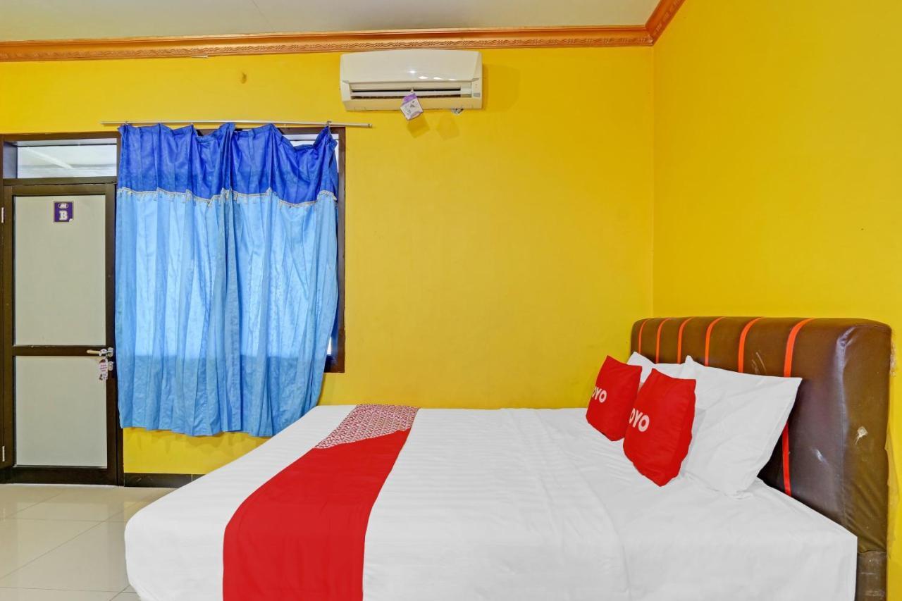 Oyo 90796 Hotel Mulya Indah Tambakmulya Екстериор снимка