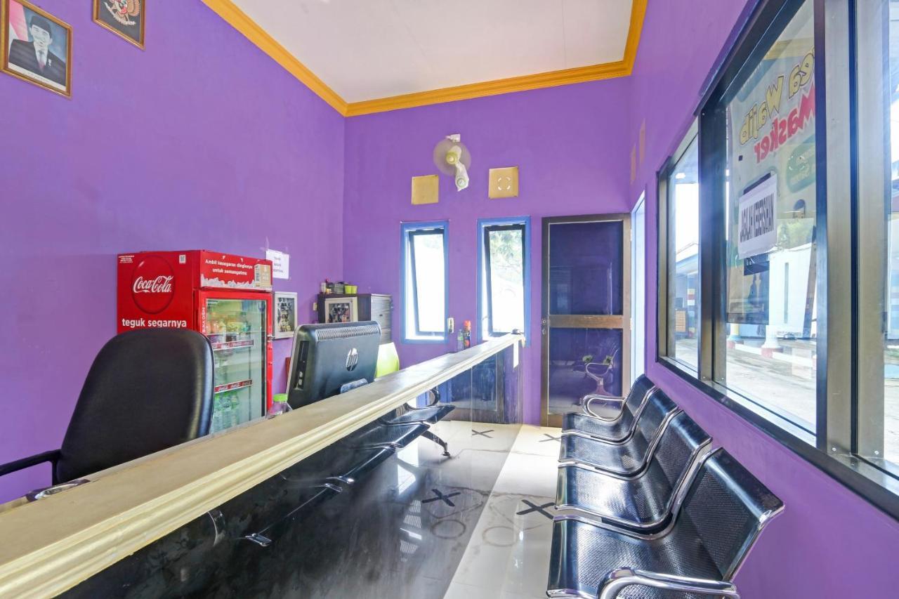 Oyo 90796 Hotel Mulya Indah Tambakmulya Екстериор снимка